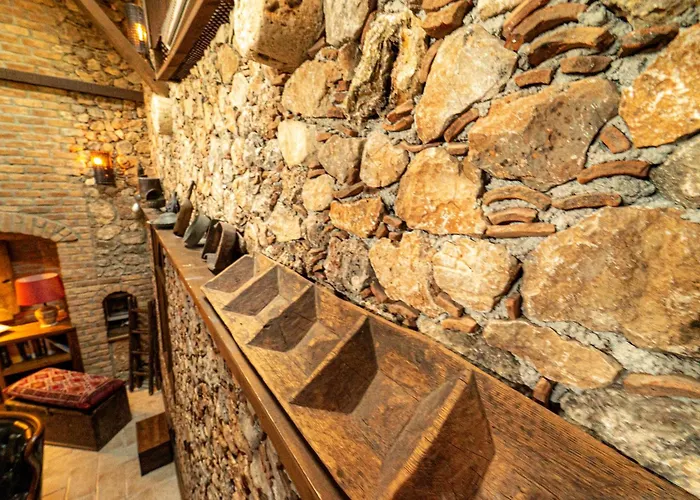 Levissi Otantic Stone In Vila