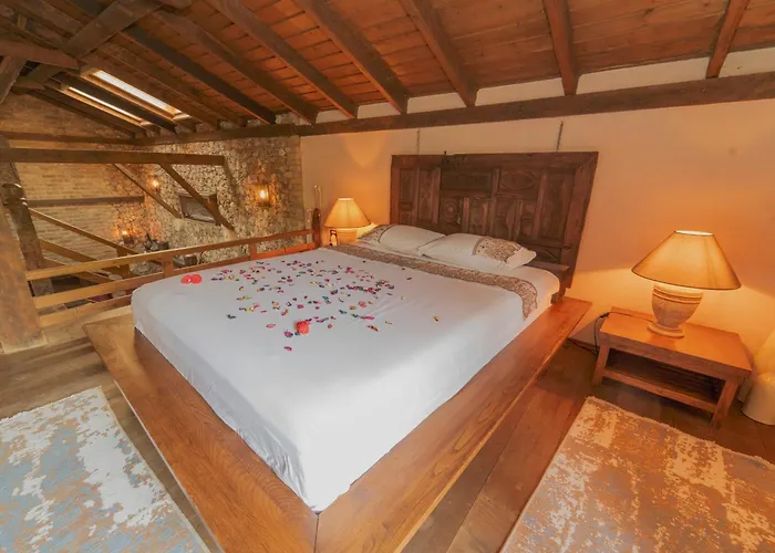 Vila Levissi Otantic Stone In Kayakoy